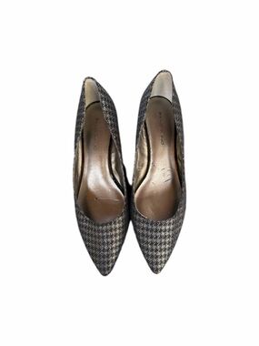 Bandolino Black and Gray Houndstooth Pointed Toe Pumps